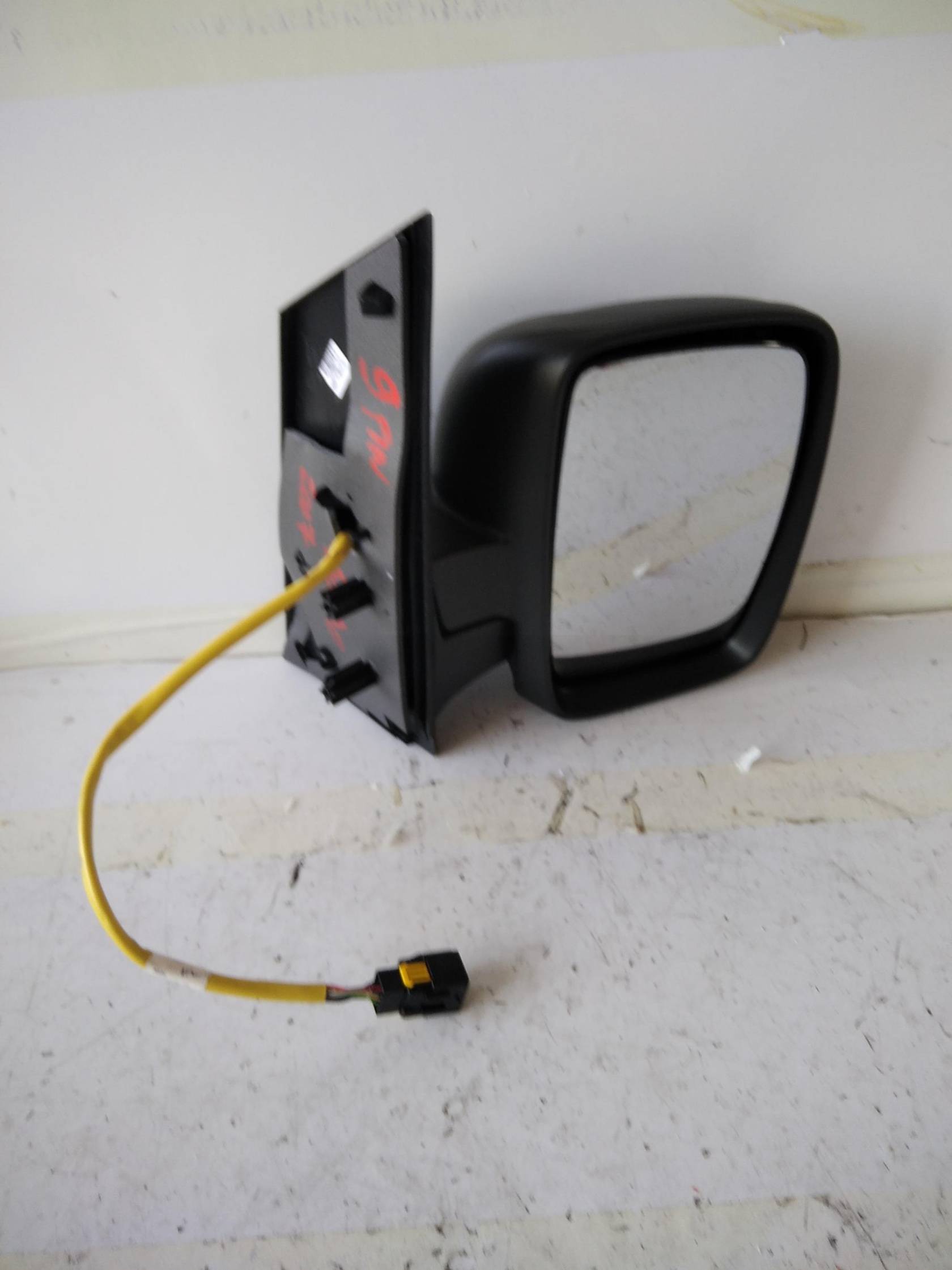 Retrovisore est. dx.